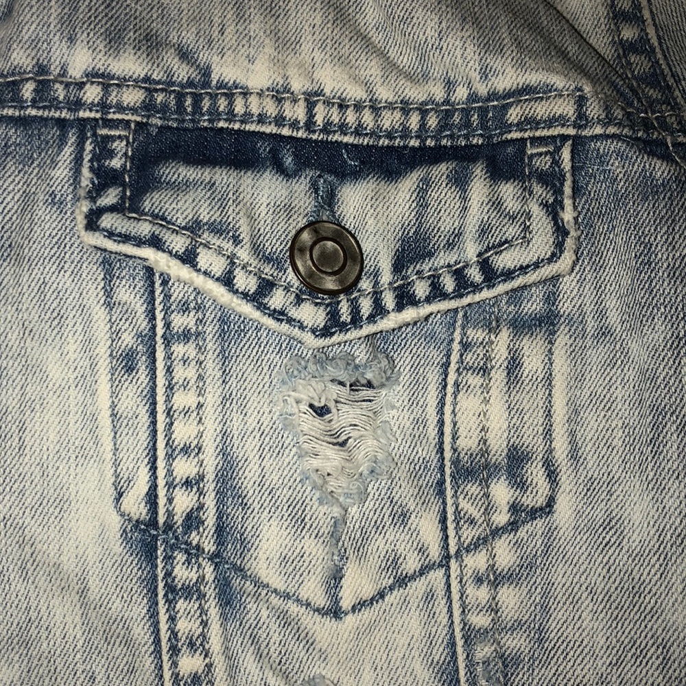 Jean Jacket - Picture 4 of 8